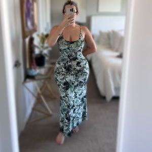 Miss Green Pattern Maxi Dress